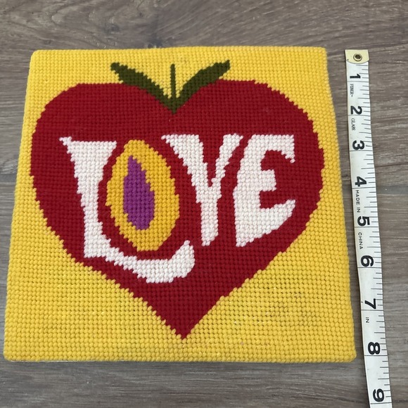 Vintage Love Heart Apple 1970s Needlepoint Canvas yellow Wall Hanging - Picture 4 of 4